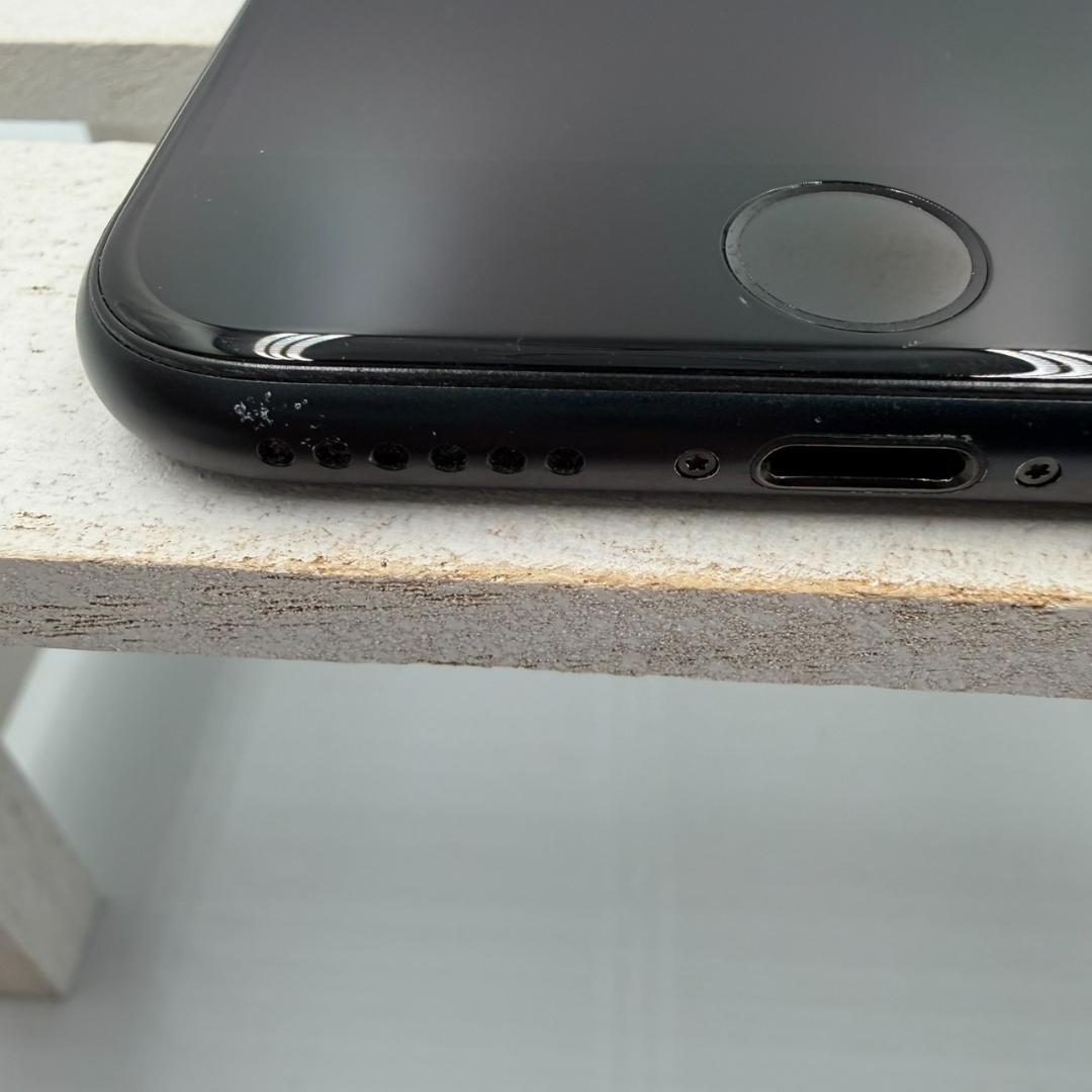 iPhone SE第3世代 64GB ミッドナイト 411