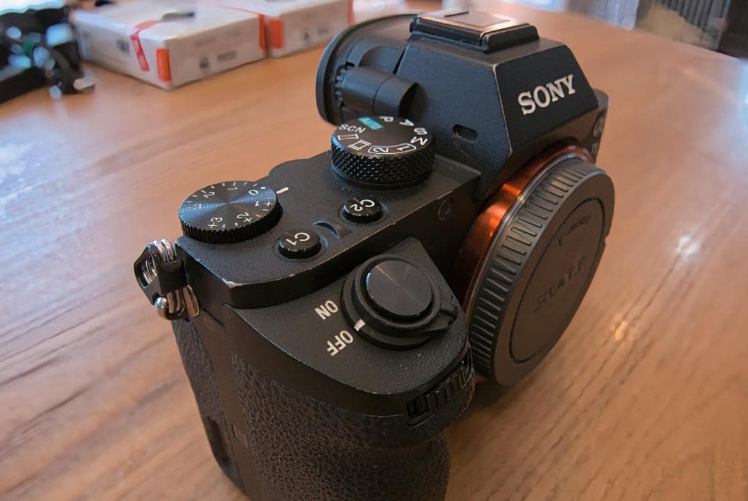 SONY α7 II ボディILCE-7M2 + 良好な純正バッテリー2個