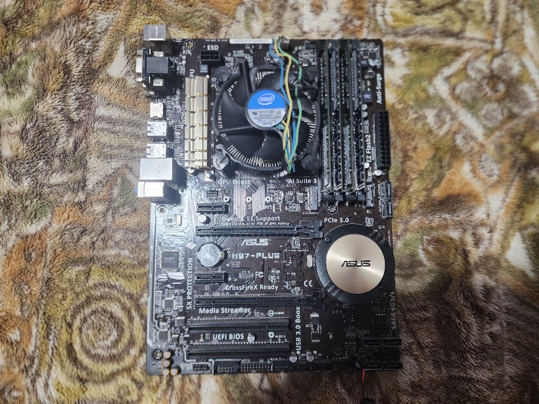 ASUS H97-PLUS ATX マザーボード CPU、メモリセット