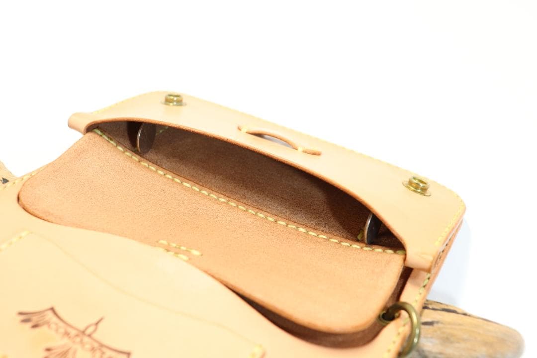 【在庫処分セール】スタッズロングウォレット