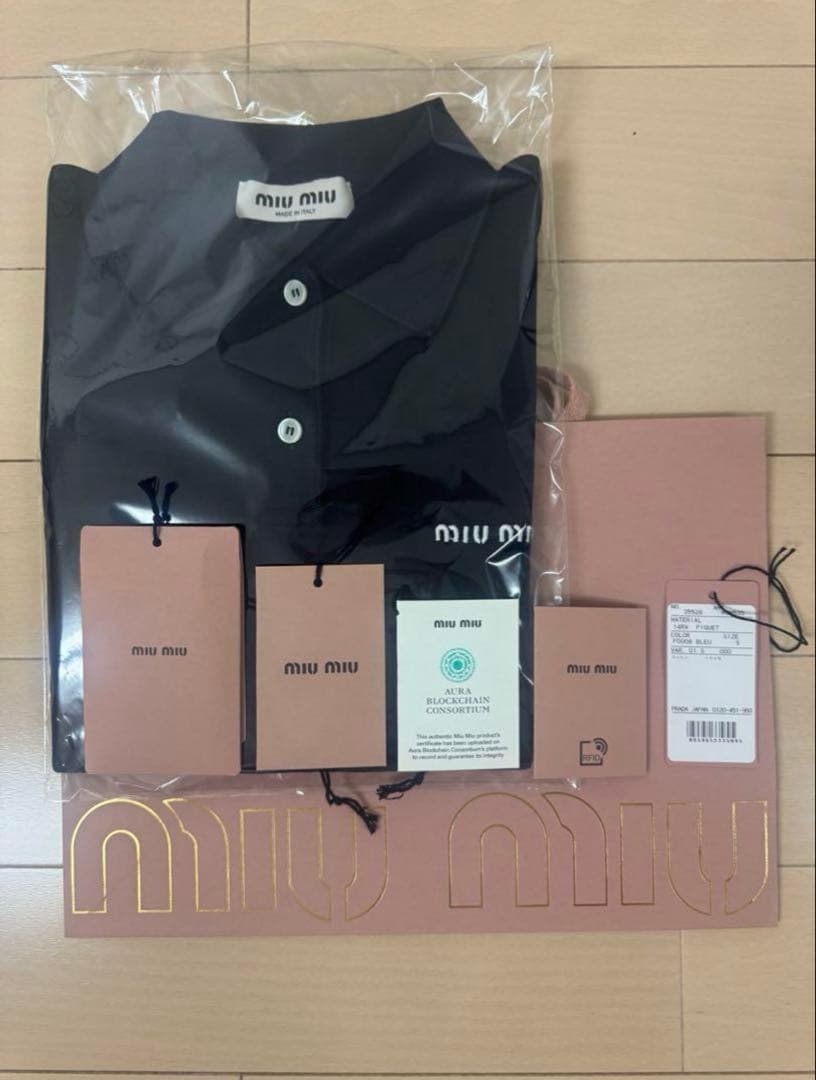 Miu Miu 半袖ポロシャツ