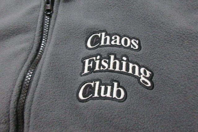 Chaos Fishing Club Arch Logo フリース ベスト