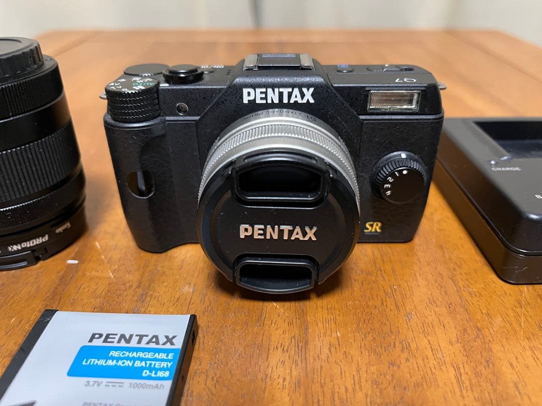 PENTAX Q7 デジタルカメラ 01単焦点　& 02ZOOM