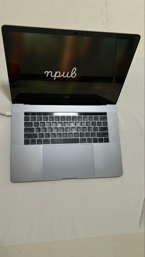 Macbook Pro 2019 16GB 15インチ usキーボード i9