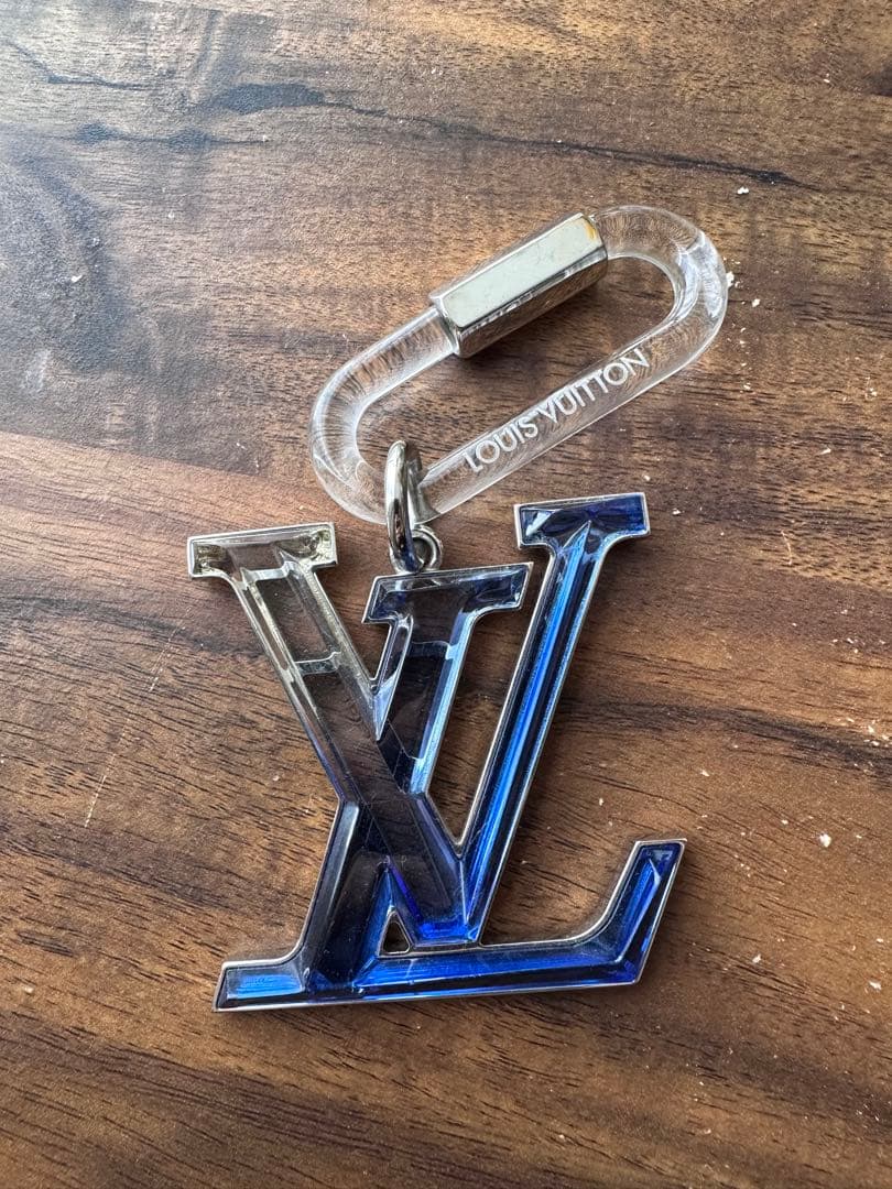LOUIS VUITTON ルイヴィトン ビジューサック キーホルダー チャーム