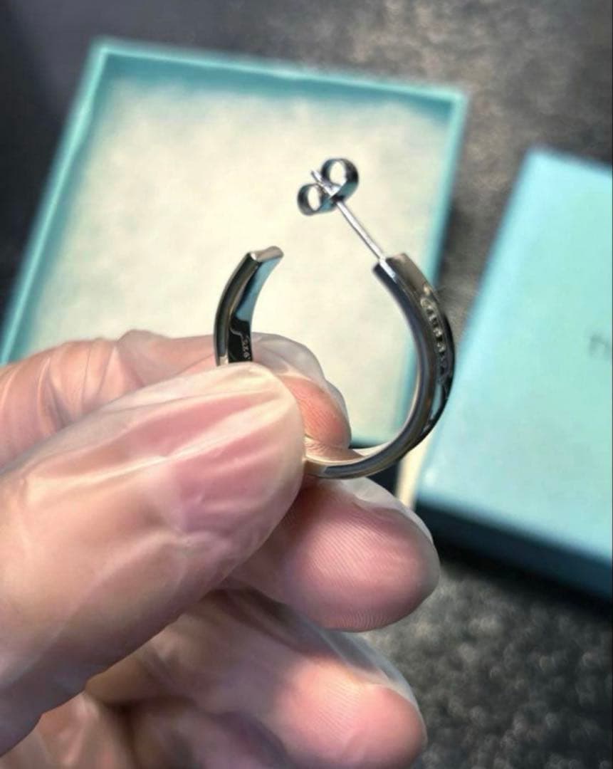 Tiffany & Co. シルバー フープピアス