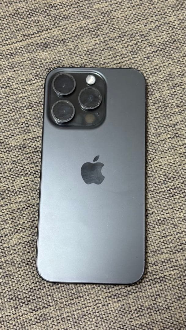 Iphone 15 pro ブラック　128GB