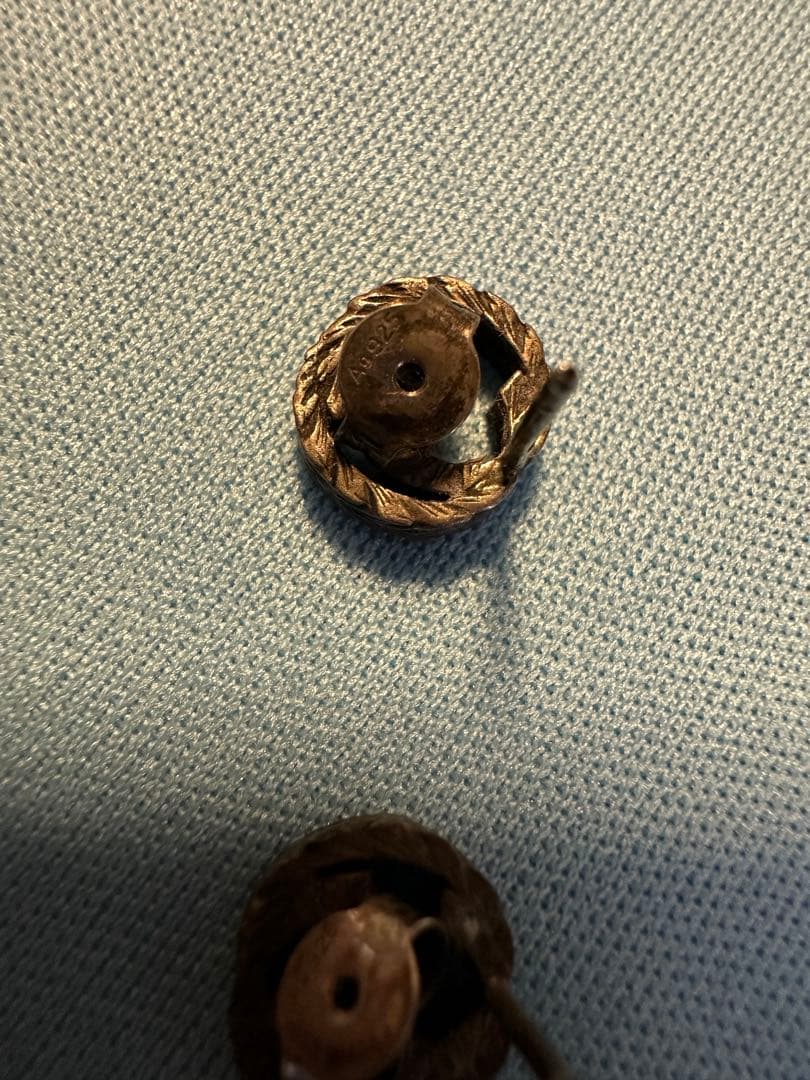 GUCCI　グッチ　ピアス　インターロッキング　GGロゴ