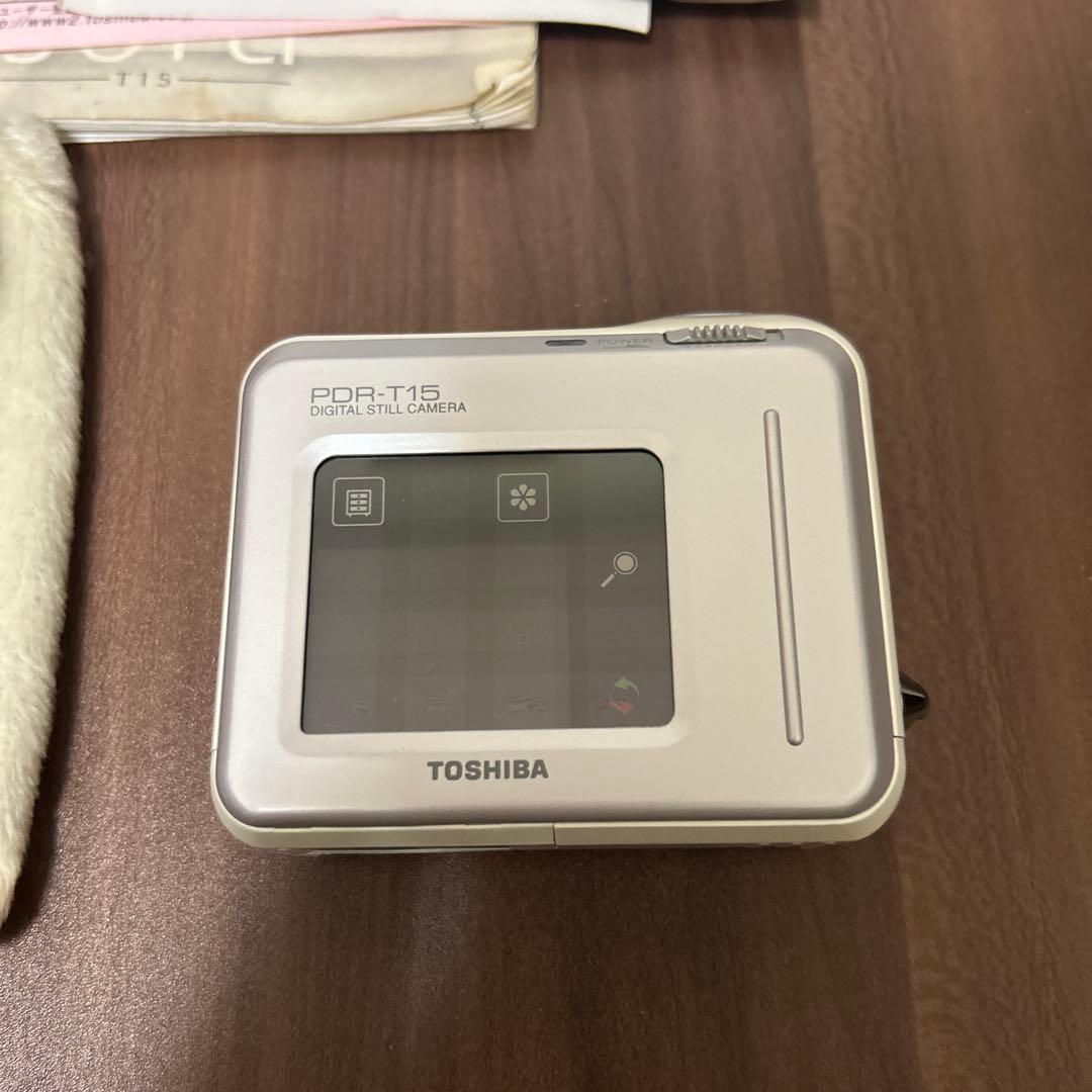 TOSHIBA PDR-T15 ハローキティ デジタルカメラ