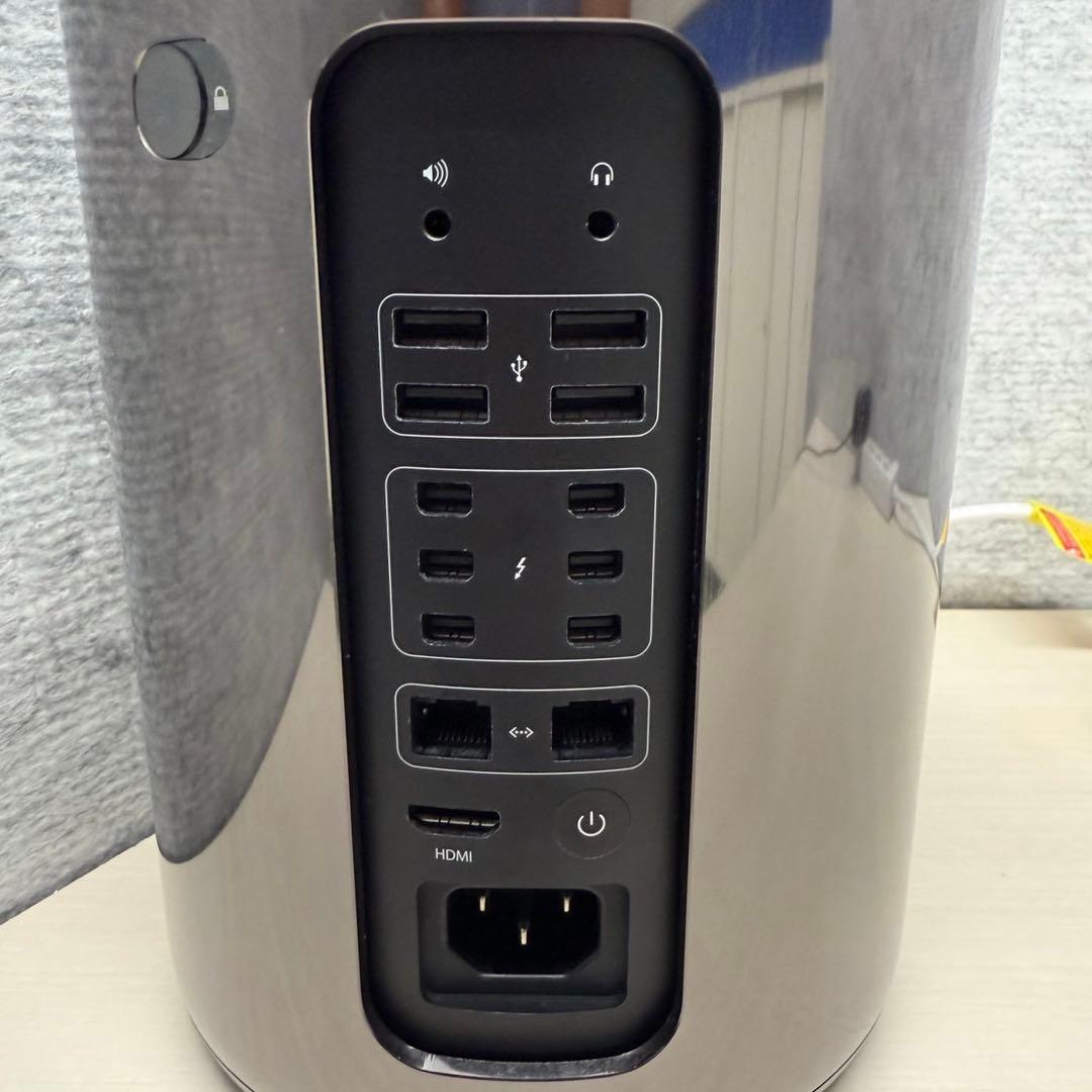 Mac Pro/Monterey/D500×2計6GB/6コア/32GB/1TB
