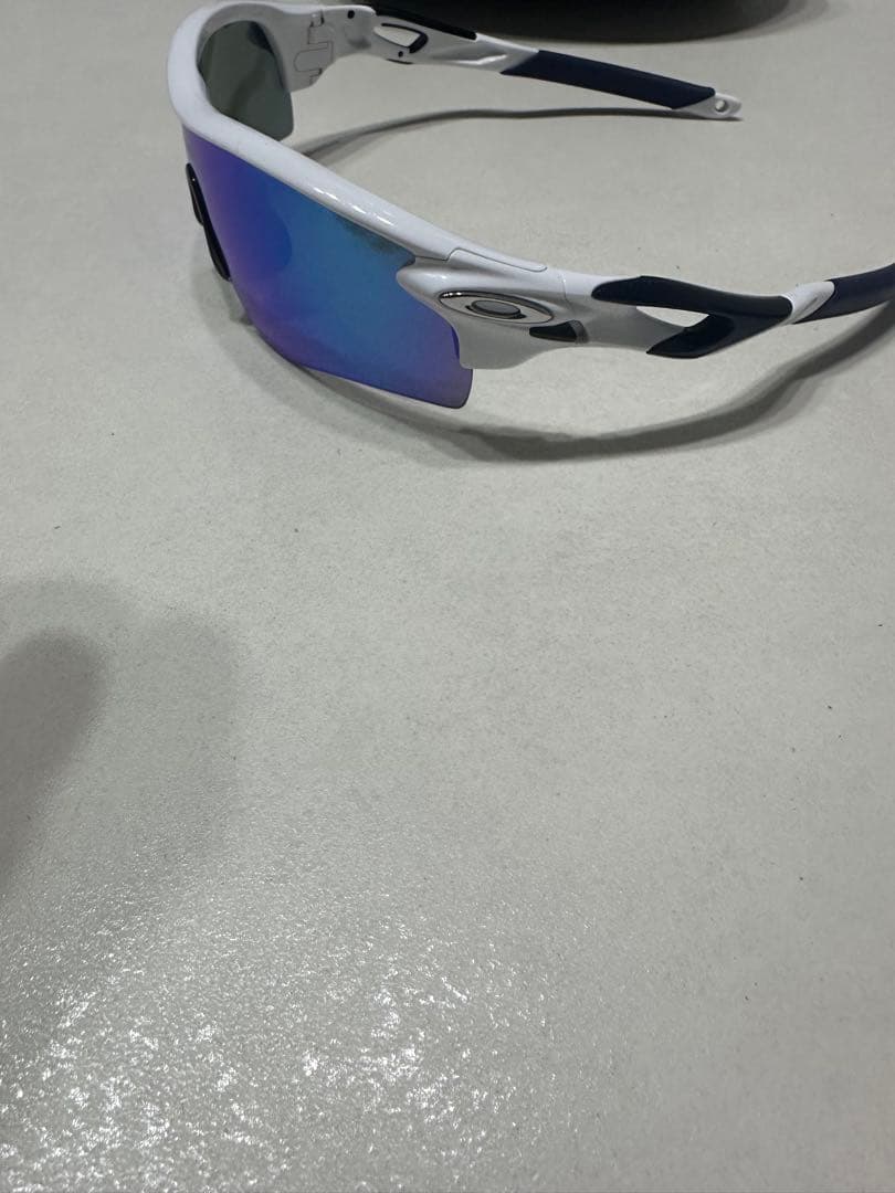 Oakley スポーツサングラス ホワイト/ブルー