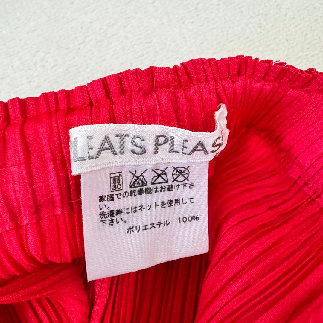 極美品✨PLEATS PLEASE プリーツ　ショートパンツ　レッド　サイズ3