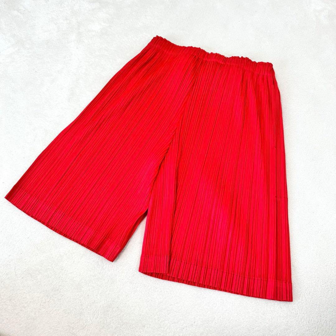 極美品✨PLEATS PLEASE プリーツ　ショートパンツ　レッド　サイズ3