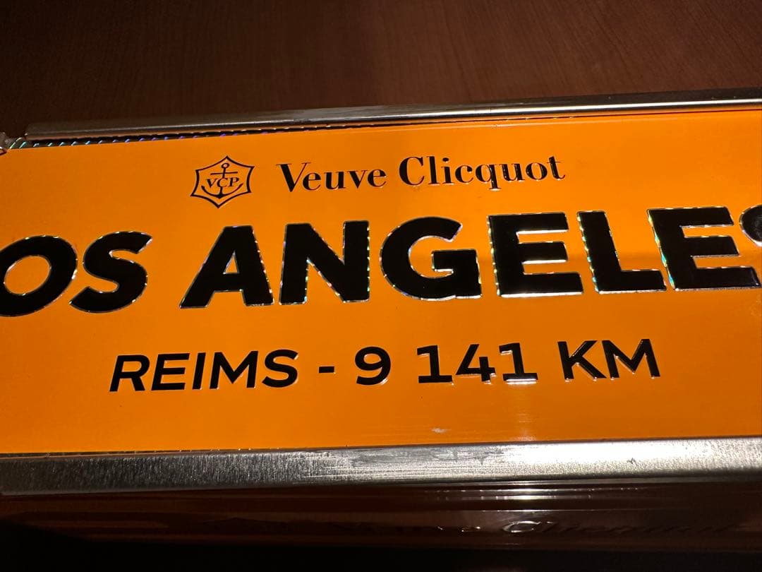 シャンパーニュ・ヴーヴ・クリコ・カスタマイズ・ギフトボックス（1個）