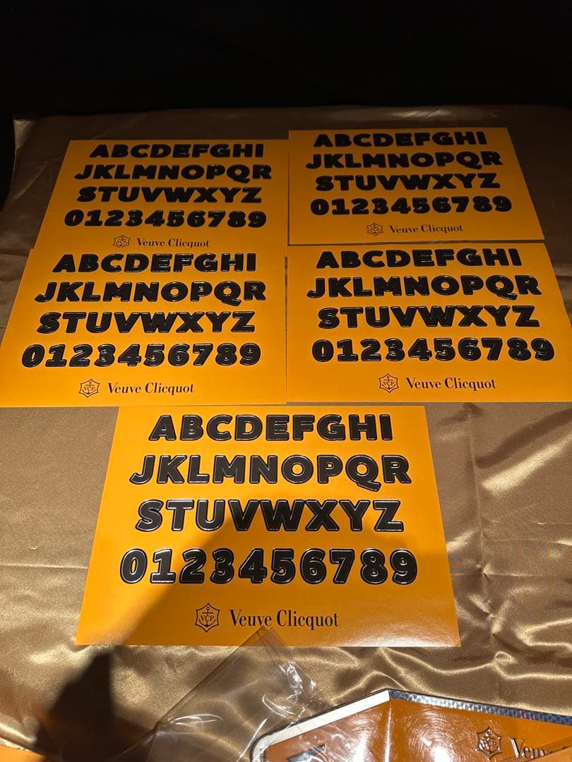 シャンパーニュ・ヴーヴ・クリコ・カスタマイズ・ギフトボックス（1個）