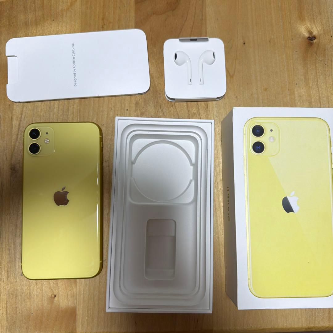 iPhone11 128GB ※カメラレンズひび割れ・画面焼けあり