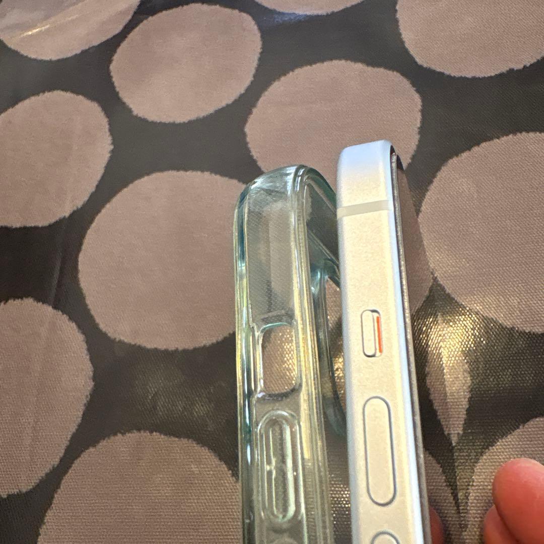 あんぱゃんページiPhone15 ブルー128GB本体➕ケーブル