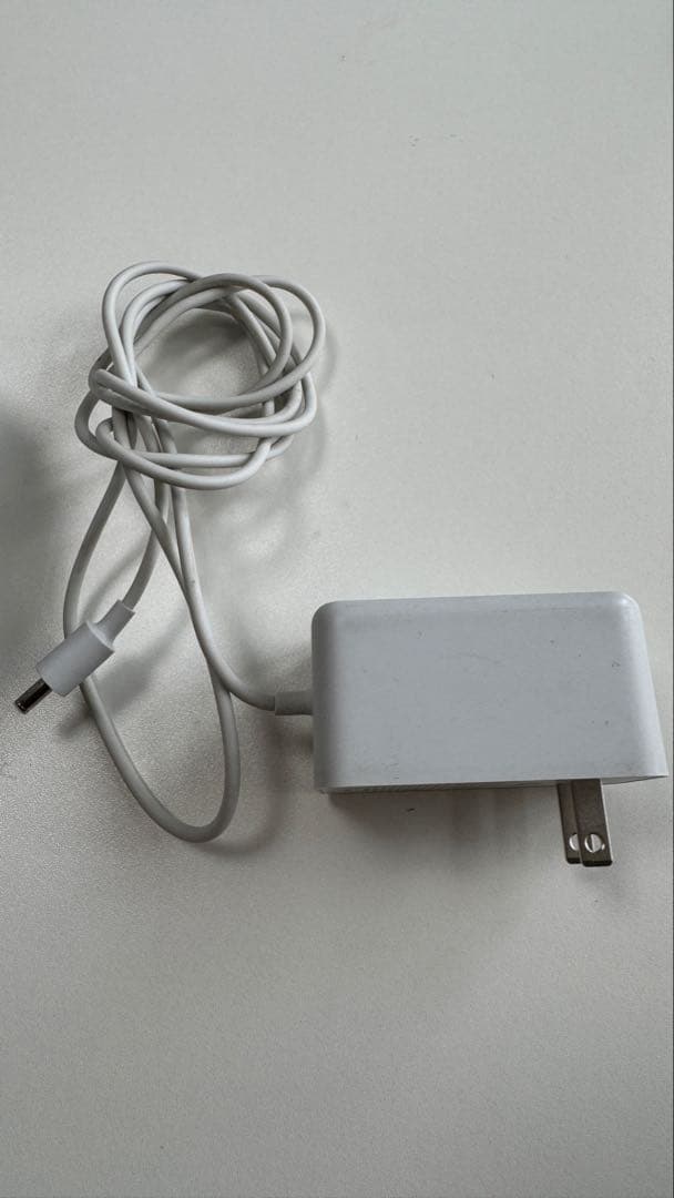 【時計付きスマートスピーカー with Alexa】本体 ACアダプター付き