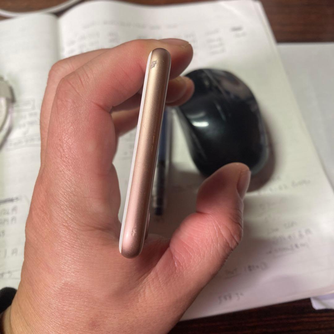 【iPhone8】64G ゴールド　SIMフリー