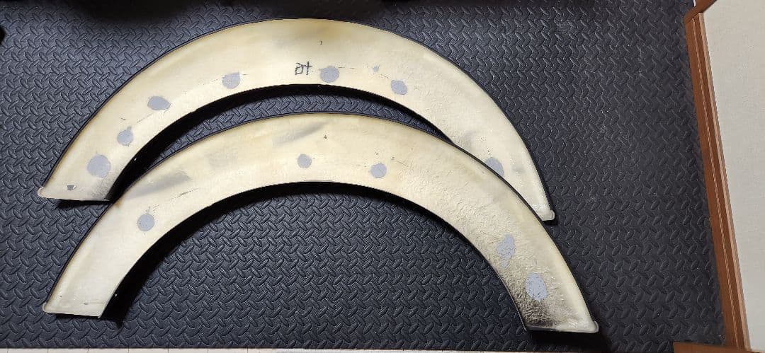 デリカD5前期用　JAOSフェンダーガーニッシュtype-S