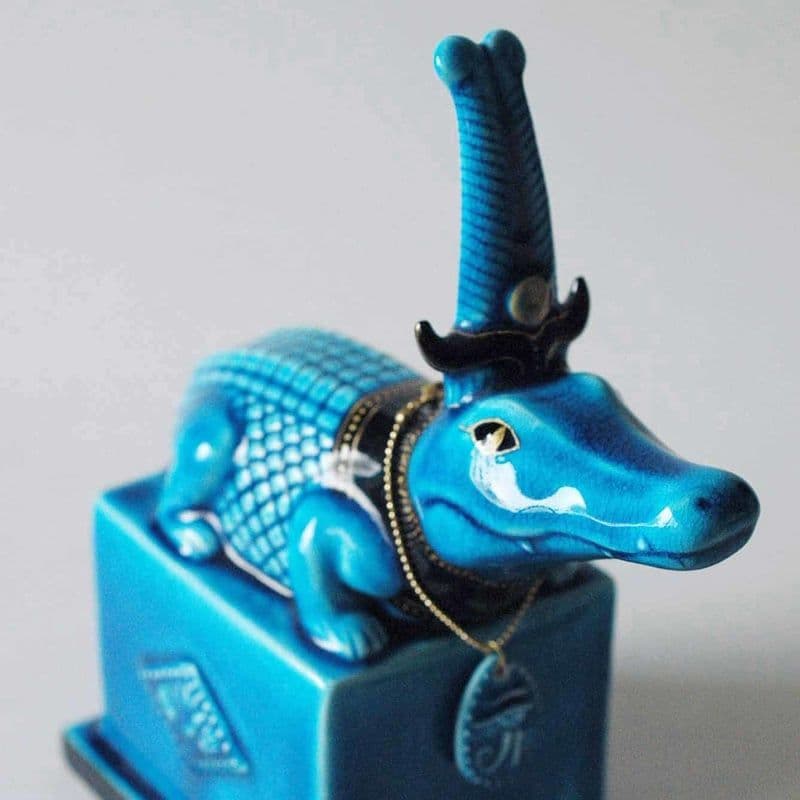 美濃焼★幸兵衛窯★エジプトの神々シリーズ『九栄神』青釉オーナメント「セベク」美品