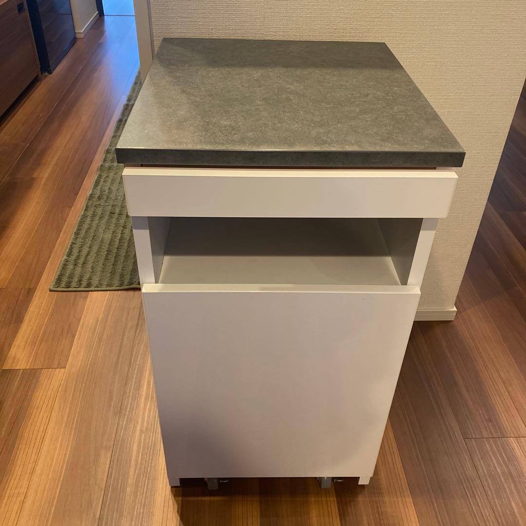 ウォーターサーバーラック