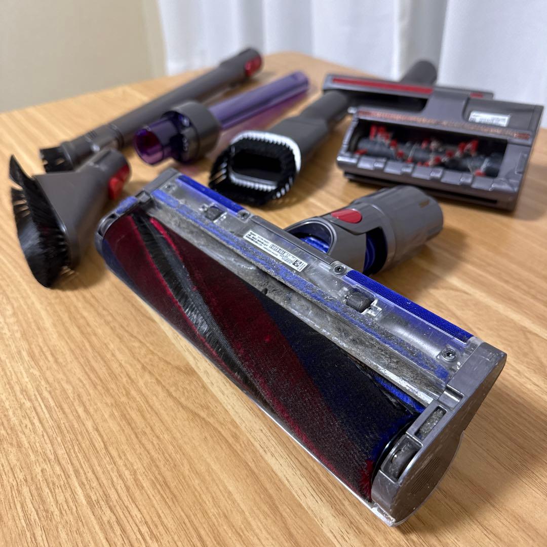 す*ね様 [美品] Dyson V8 Slim Fluffy+ 掃除機