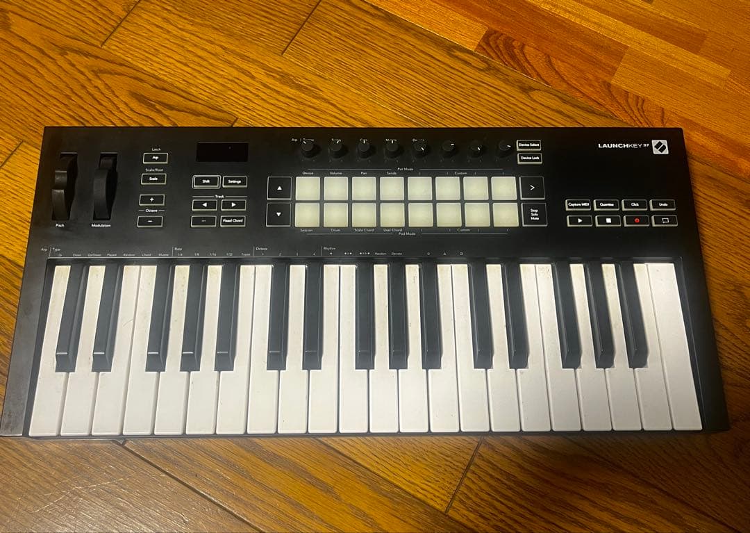 値下げ⭐︎Novation LAUNCHKEY 37 MIDIキーボード