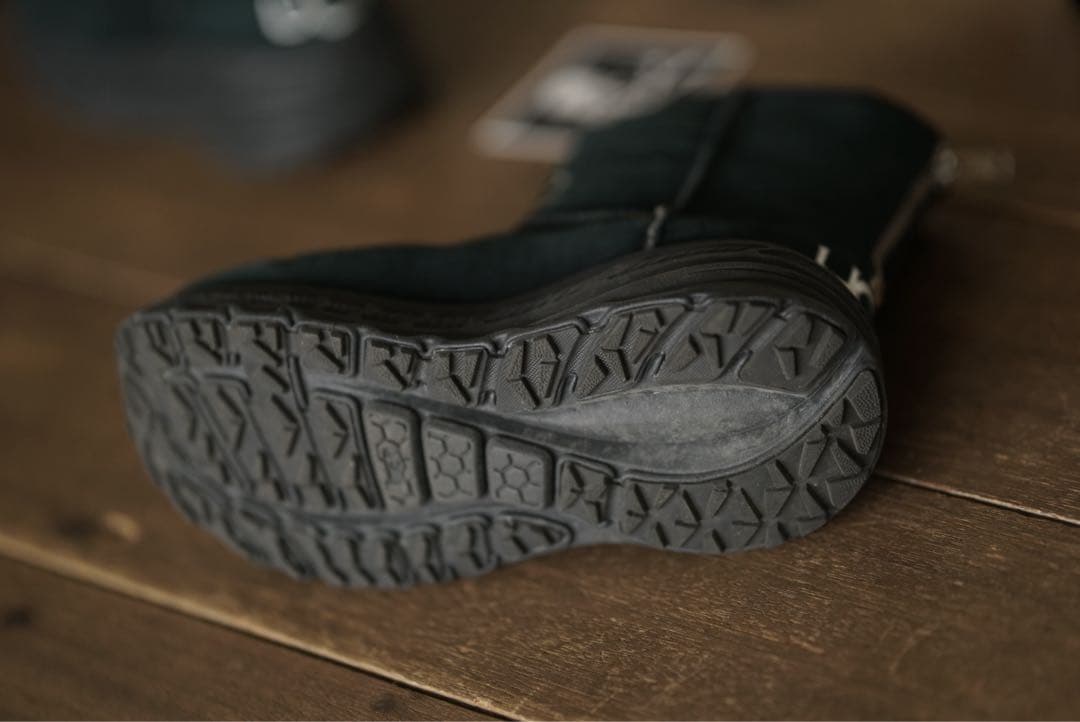 美品mastermind UGG バックジップ スカル刺繍 ムートン ブーツ