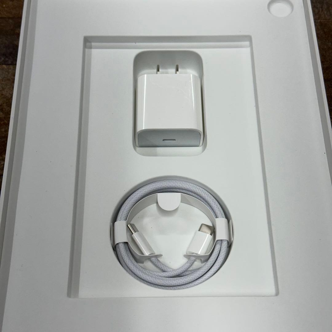 【匿名配送】iPad10 64GB バッテリー100%