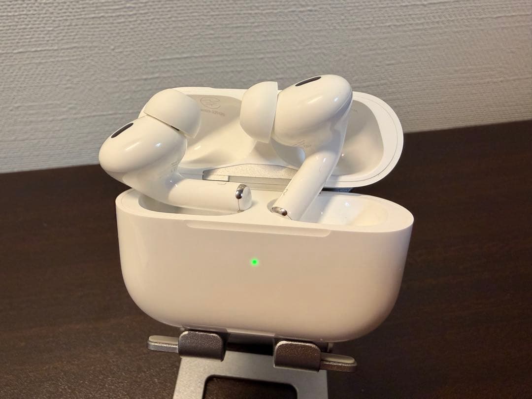 超美品 AirPods Pro 第二世代 ライトニング 本体 ホワイト