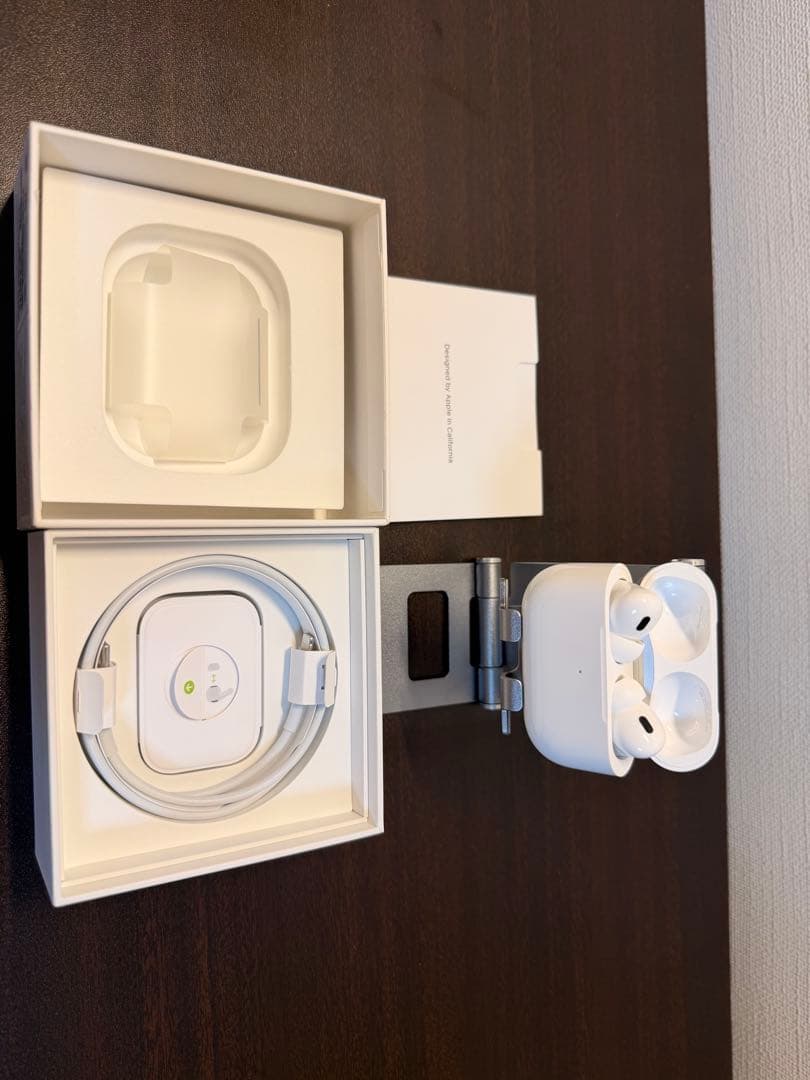超美品 AirPods Pro 第二世代 ライトニング 本体 ホワイト