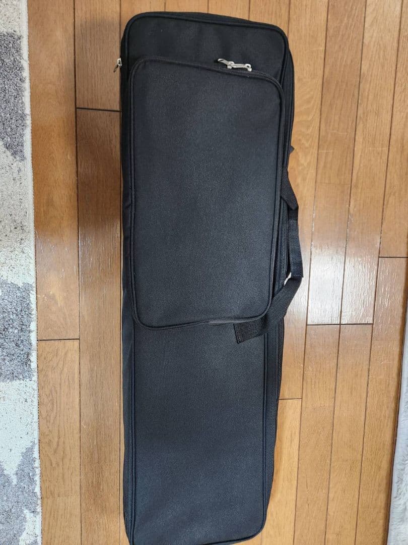 沖縄三線　ヘビ皮 ケース付き