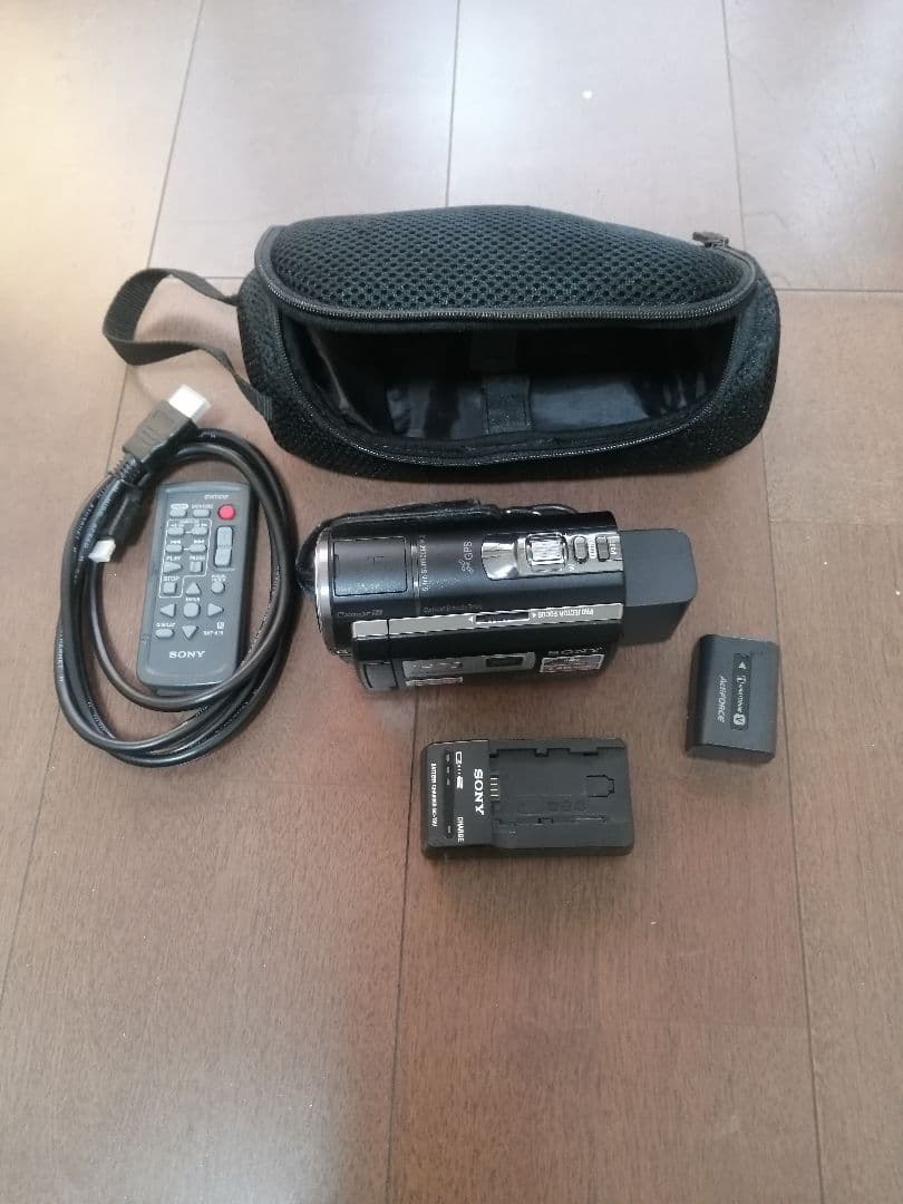中古美品Sony HDR-PJ590V ビデオカメラ