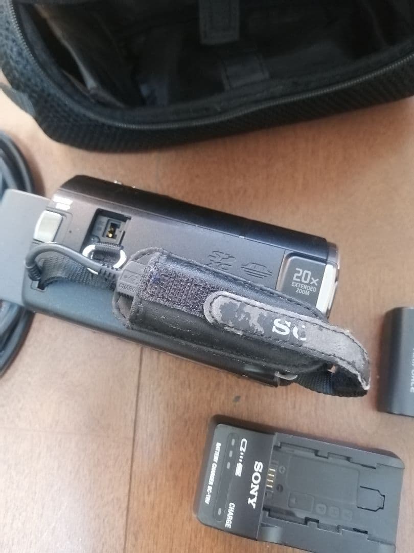 中古美品Sony HDR-PJ590V ビデオカメラ