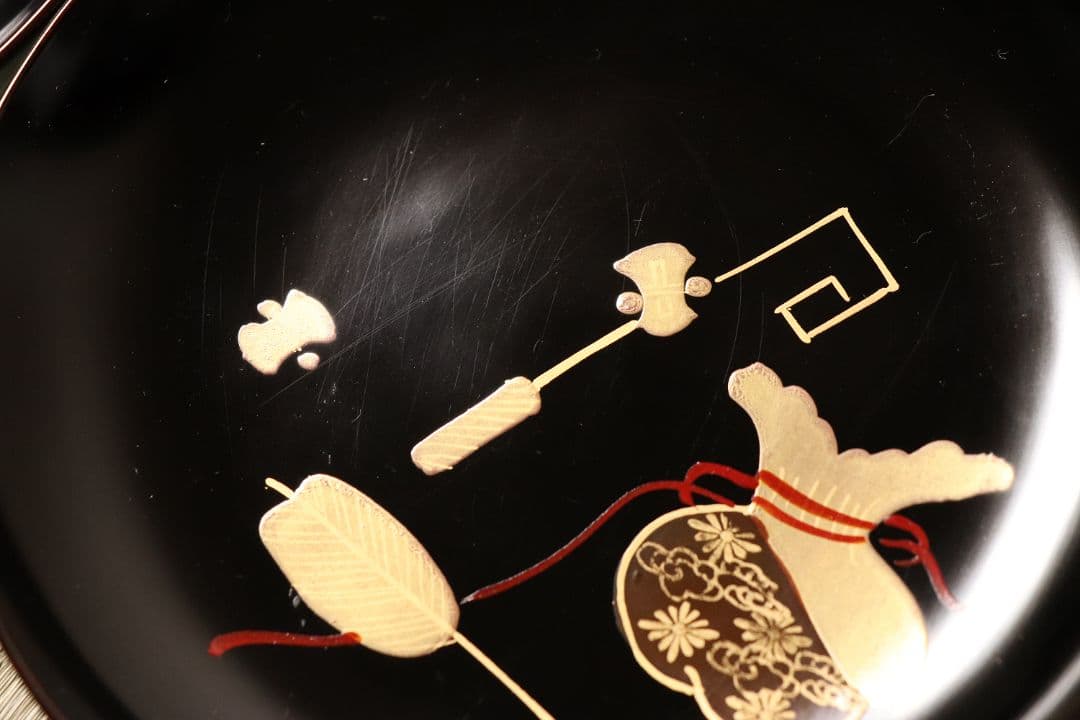 漆芸 時代 宝尽くし図 金蒔絵 黒塗 木皿 九客 天然木 明治大正 【CM59】