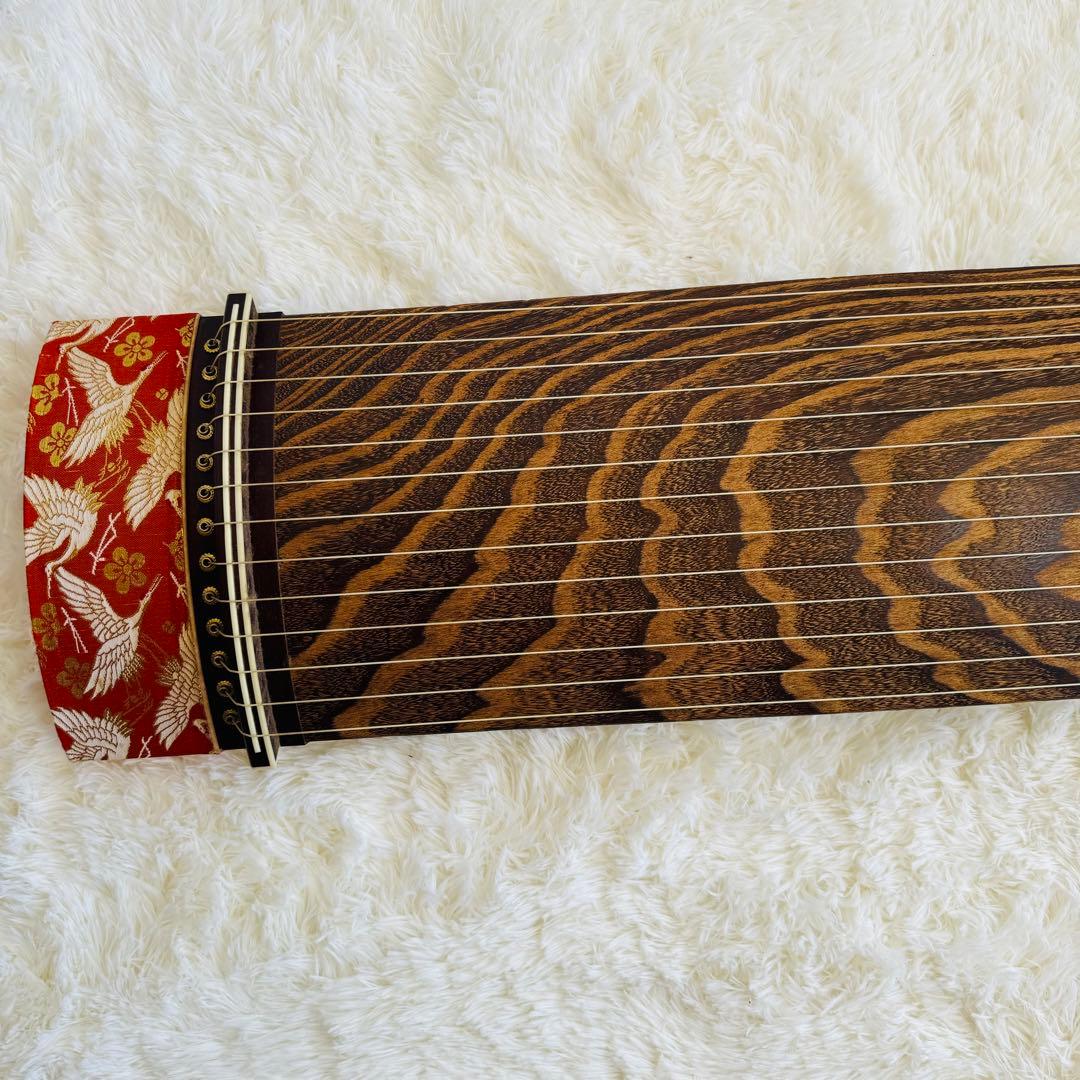 極美品★蒔絵　琴　13弦　すだれ彫　箏　本体のみ
