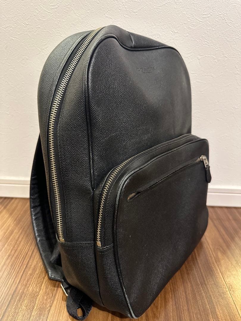【ハツ】COACH(コーチ)ブラックレザーリュック 本革