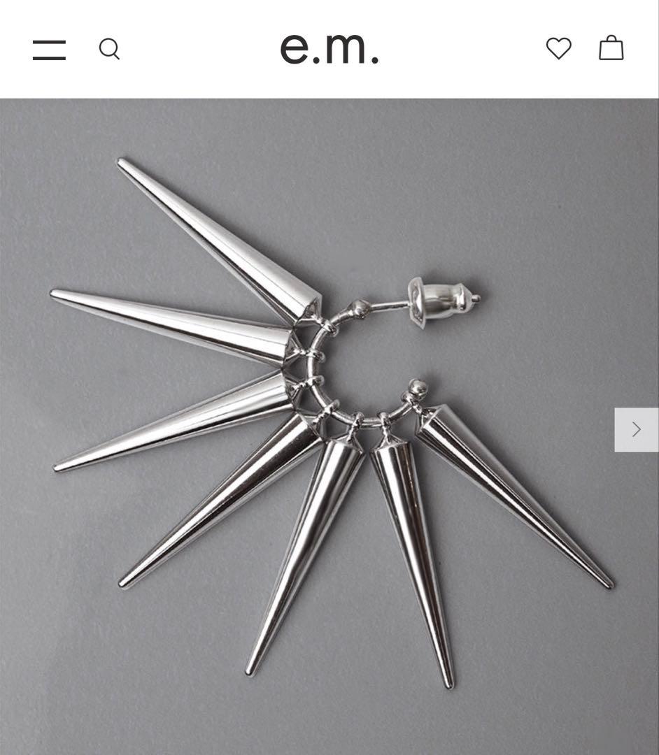 e.m. シルバースタッズ ピアス片耳用