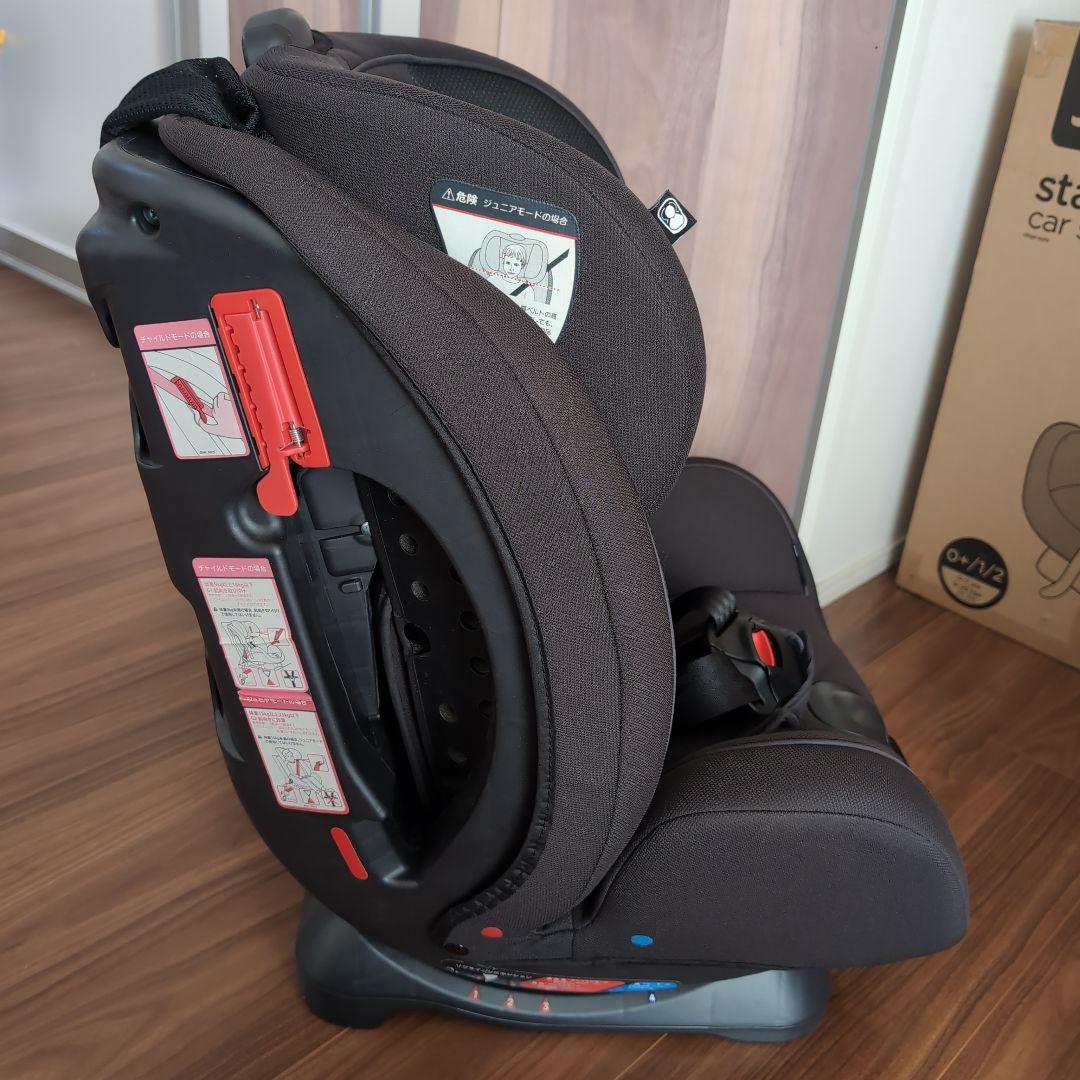 お値下げ品 【Joie Stages】 ブラックチャイルドシート