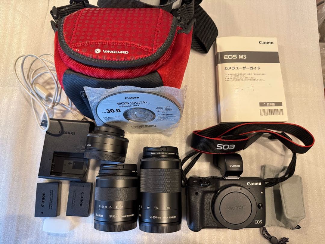 【美品】Canon EOS M3 ダブルズーム＋単焦点＋豪華付属品セット