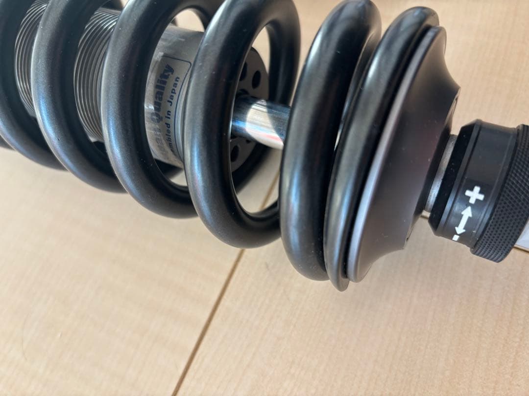 z900rs ナイトロン　r3 ローダウン