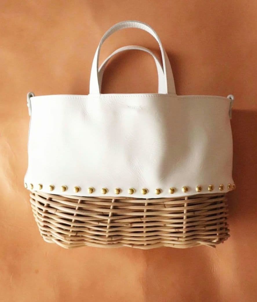 ribbon b ラタンレザーカゴバッグ ホワイト warang wayan
