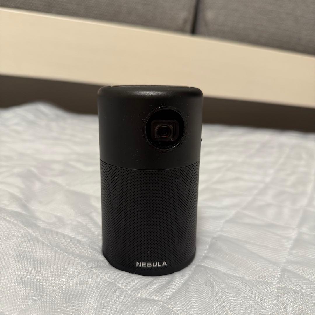 Anker Nebula Capsule（初代）小型モバイルプロジェクター