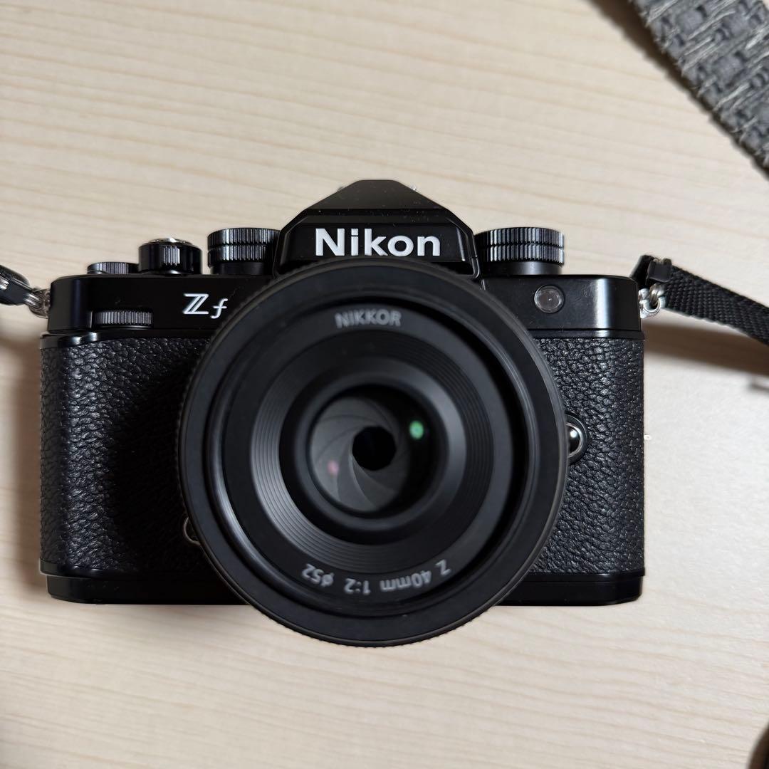 Nikon Zf レンズ付き　バーコードそのまま