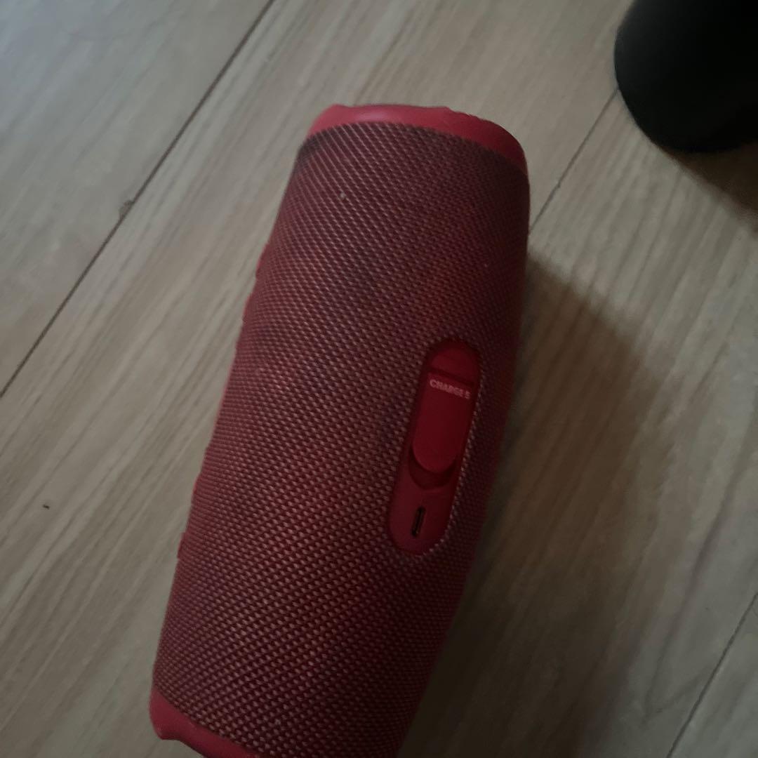 JBL 赤色 スピーカー 本体 charge5