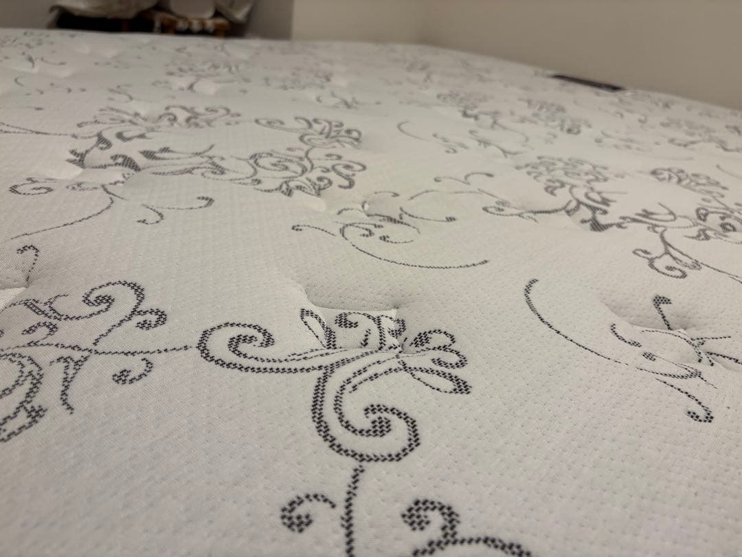 シモンズ　マットレス　ダブルベッド