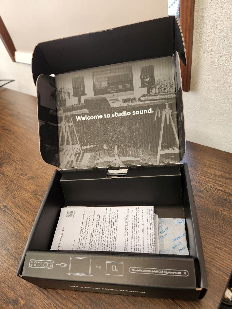 Focusrite Scarlett 2i2(gen.4) 【未使用】