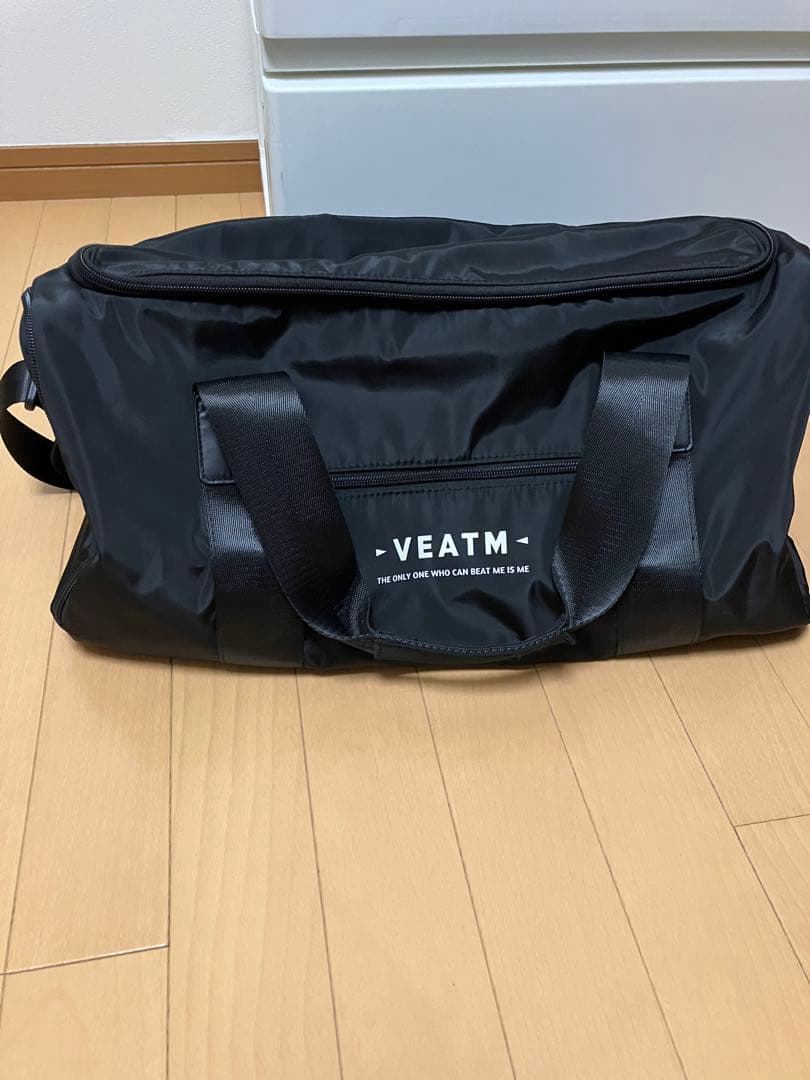 VEATM 黒 ボストンバッグ