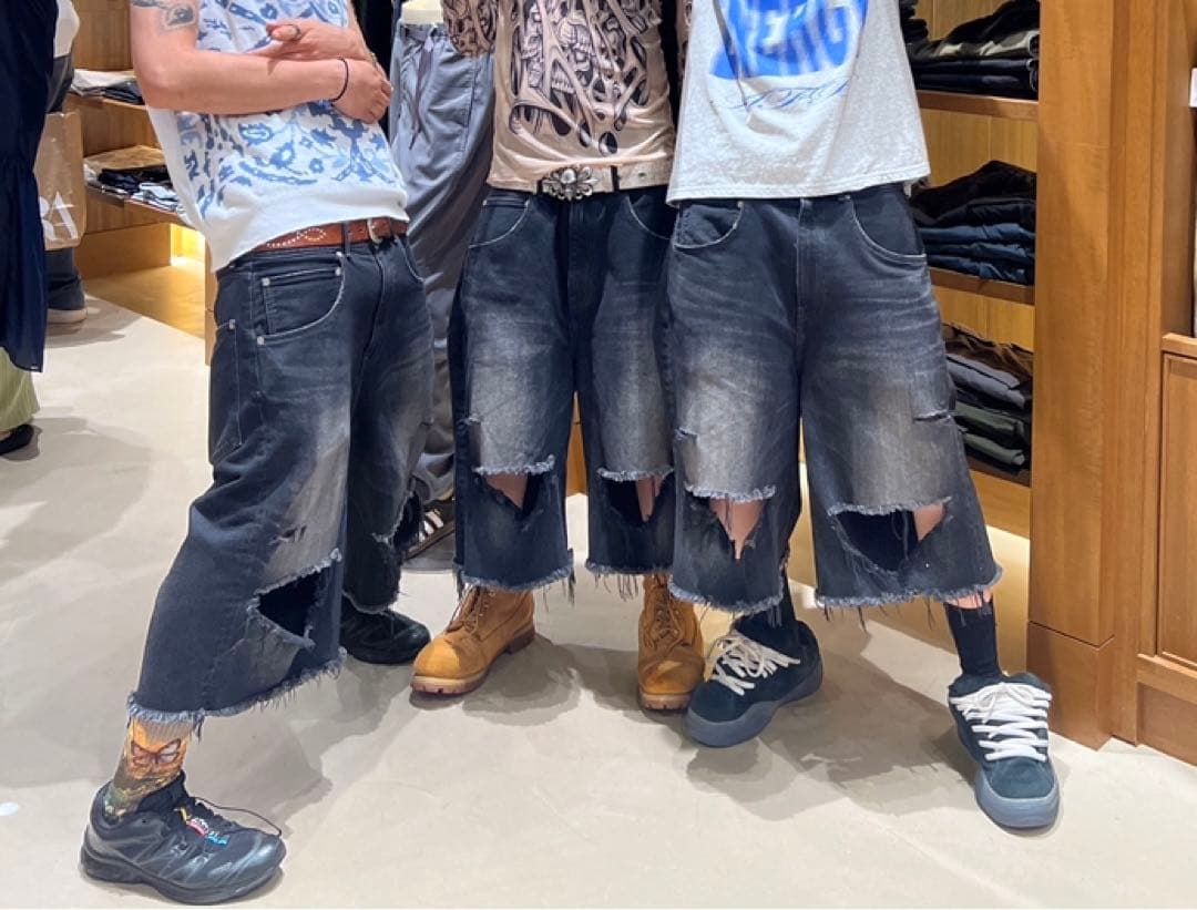 パンツ FUTURE ARCHIVE CRUSH DENIM SHORTS